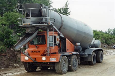 mack americanmixer concrete truck cement mixer truck vintage trucks