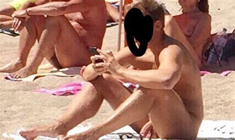 Naked Guys Spycamfromguys Hidden Cams Spying On Men