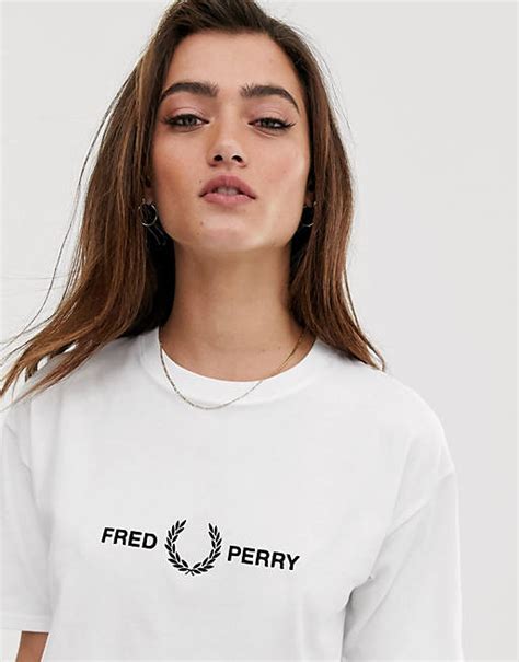 Fred Perry T Shirt Mit Logo Asos