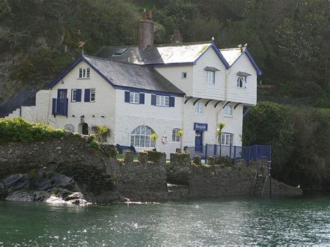 daphne du maurier s home places in cornwall cornwall england