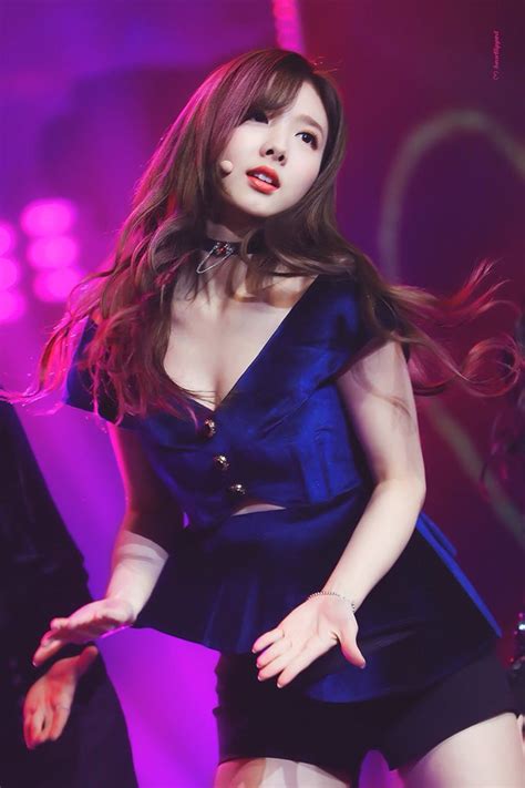 Twice Nayeon Has Her Little Trick To Look Sexy Daily K