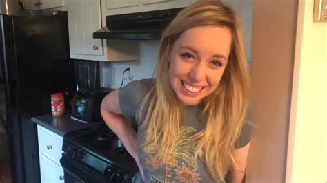 Woman Cant Stop Laughing Because Husband Ate All The Cookies Youtube