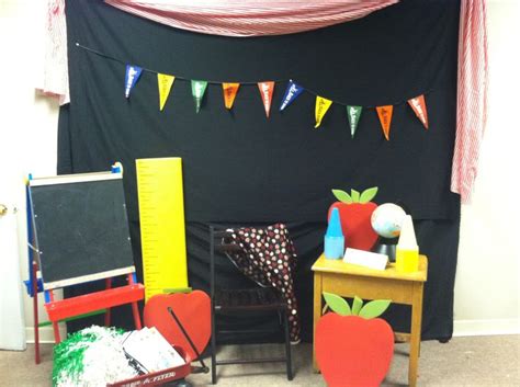 back to school photo booth carnival ideas pinterest back to back to school and school photos