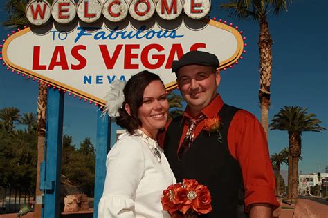 las vegas sign weddings shalimar wedding chapel