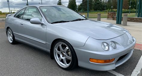 owner  acura integra gs    valuable  youd  carscoops