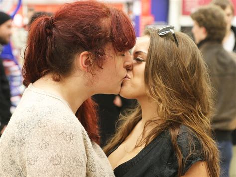 big kiss in targets brighton sainsbury s after lesbian couple were told