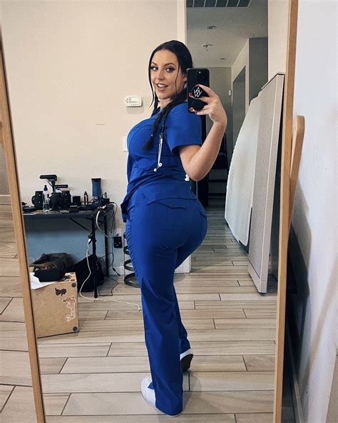 Tw Pornstars 1 Pic Angela White Twitter You Sustain An Injury And