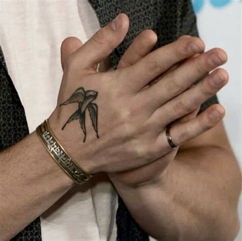shawnmendes hands shawn mendes  tattoo shawn mendes facts shawn