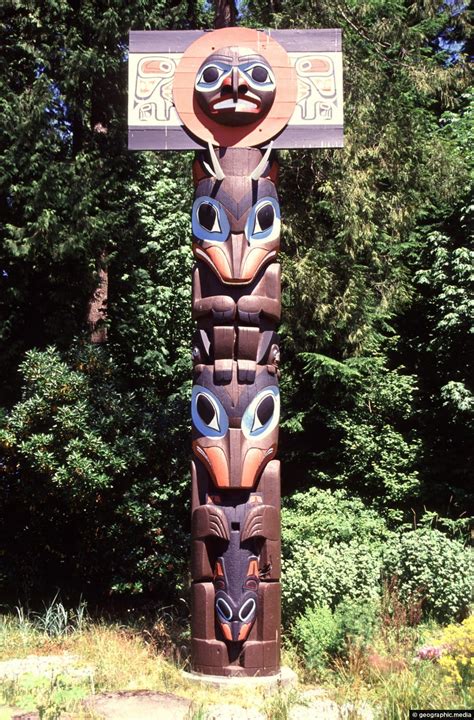 totem pole  stanley park vancouver geographic media