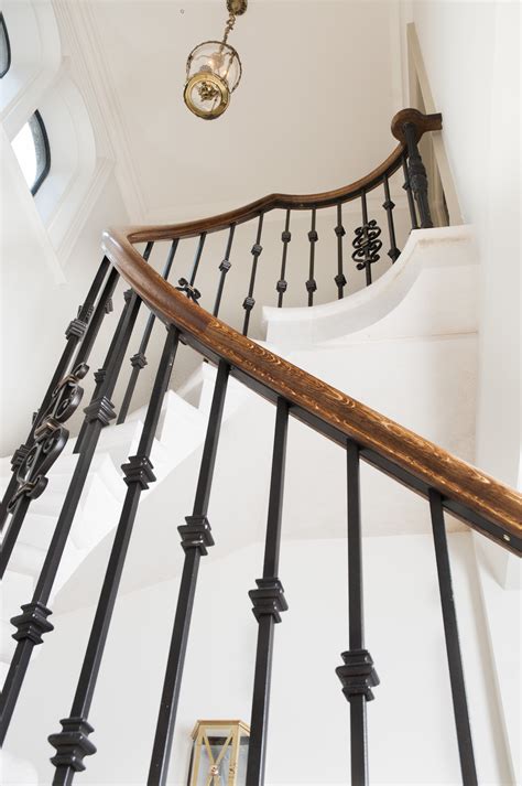 beautiful steep  sweeping curved staircase   traditional oak