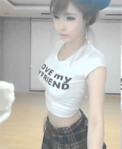 supper hot girl korean dancing on webcam youtube