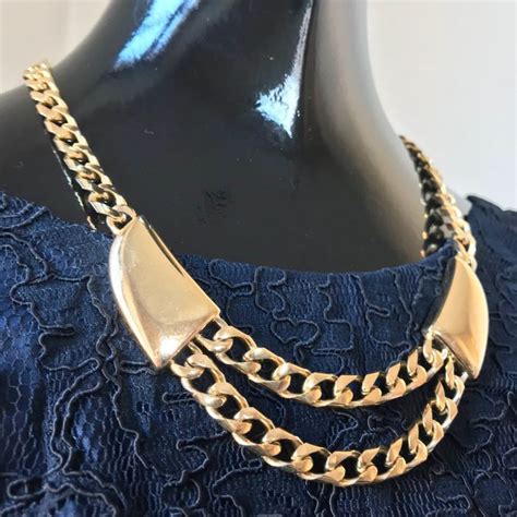 attualmente nelle aste  catawiki trifari  carati placcato oro collana crochet necklace