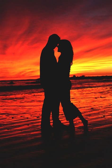 Wavemotions California Sunset Lovers On The Romantic Sunset