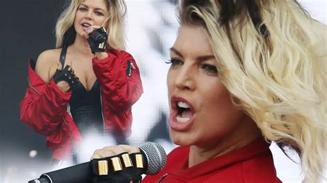 fergie plays first uk gig in three years and looks totally fierce at