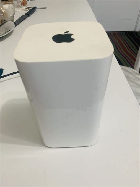 apple airport extreme wifi roter model  vnd sau schimb pe iphone