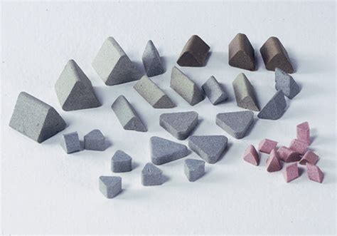triangulo ceramico agrasivo gris 10x10mm eurotecniche