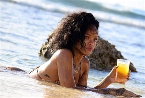 Rihanna Shows Off Her Super Hot Bikini Body In Barbados