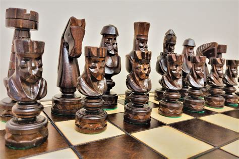 wooden large chess set    hand  woodeeworld woodeeworld
