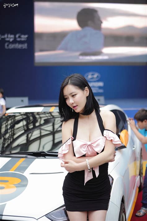 Min Soo Ah At Hyundai Best Dress Up Car Contest 2012