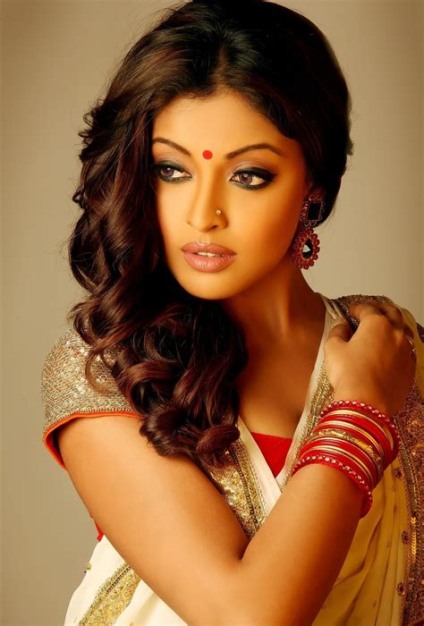 tanushree dutta hot and spicy pictures and hd photos