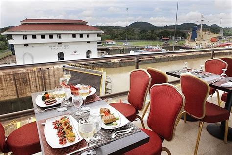 panama canal dining  international miraflores restaurant  panama city