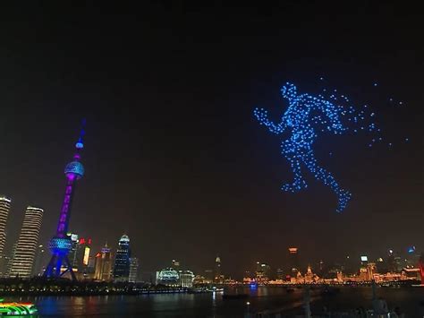 thousands  drones fill skies  china  create giant running man  independent