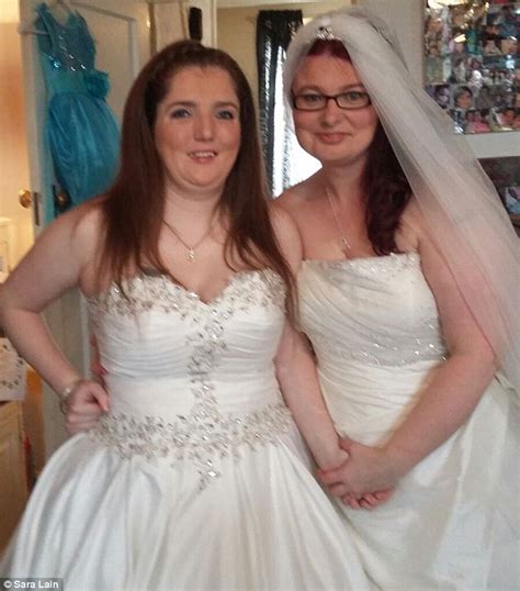 Woman 26 Marries Mum S Best Friend In Lesbian Wedding Then Her