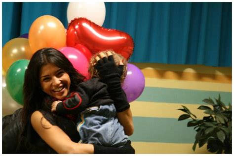 Солистка ВИА Гры Санта Димопулос воспитывает 4 детей