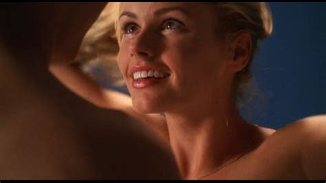 Brianna Brown Desnuda En Smallville