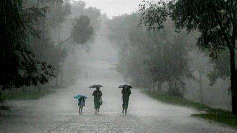 Prakiraan Cuaca Hari Ini Jumat 16 Desember 2022 Bmkg 31 Provinsi Hujan