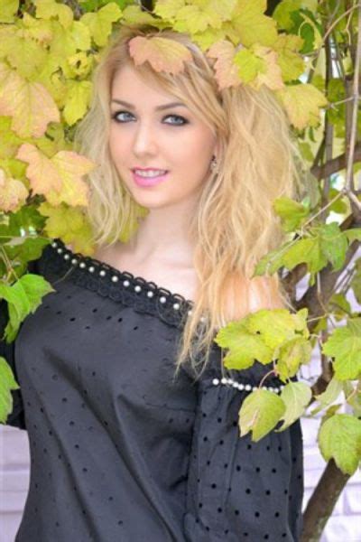 Pretty Russian Women A Smart Way To Build Your On Line