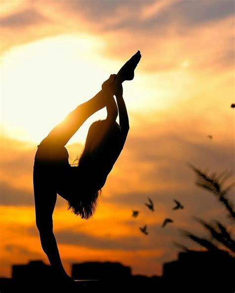annamcnulty flexible sunset love dance photography poses nature photography gymnastics poses