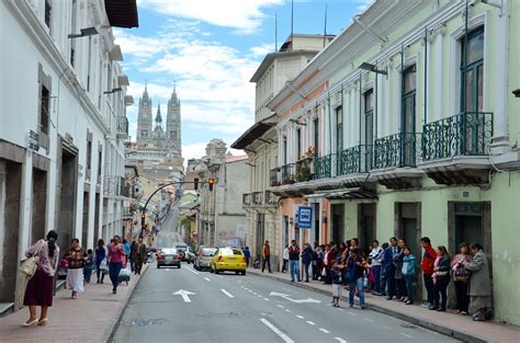 town quito  walk   century centro historico