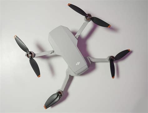 dji predstavila dron mini se stoimostyu  dollarov