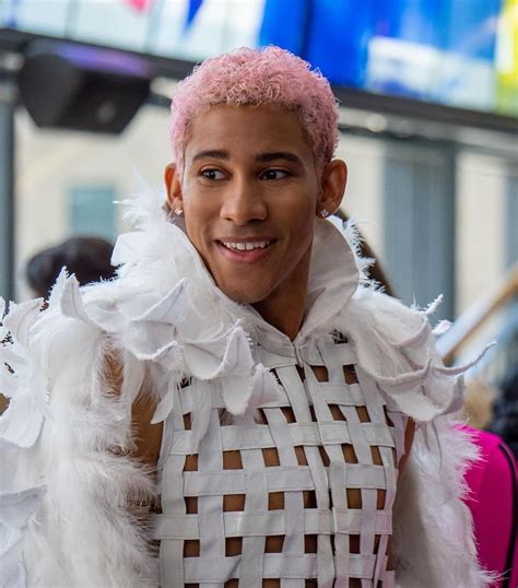 Who Is Keiynan Lonsdale Meet Oliver Lloyd From Dance Academy Series