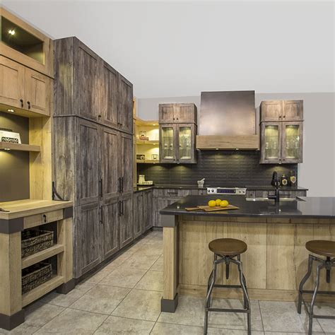 cuisines beauregard armoires de cuisine realisation  armoires de cuisine rustique en