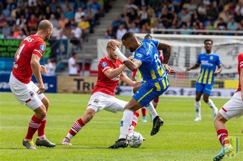 rkc waalwijk beleeft ongelukkige middag tegen az