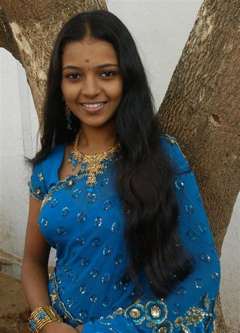 sexy actress gallery aswatha hot royal blue saree pics