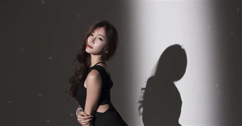Han Ji Eun Sexy Black Mini Dress Korean Models Photos Gallery