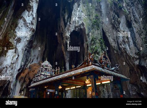 batu cave temple fotos und bildmaterial  hoher aufloesung alamy
