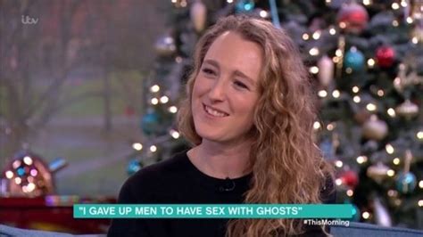 how to seduce a ghost woman who claims to have slept with 15 spectres reveals her pick up technique