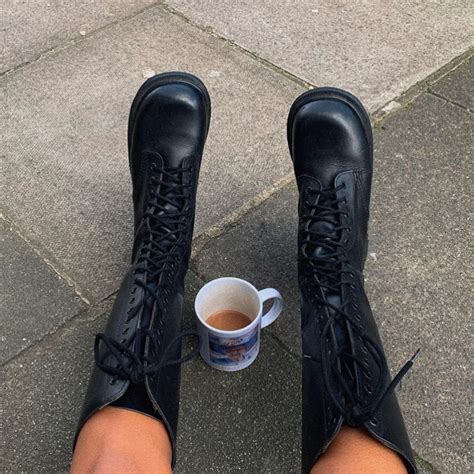 tamika fawcett  instagram vintage dr martens queen liz queen liz dr martens boots
