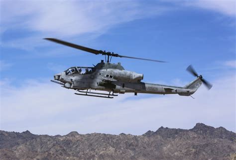 marine helicopter pilots killed  training crash