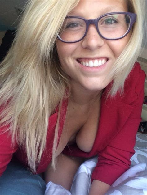 64 best images about girls with glasses on pinterest