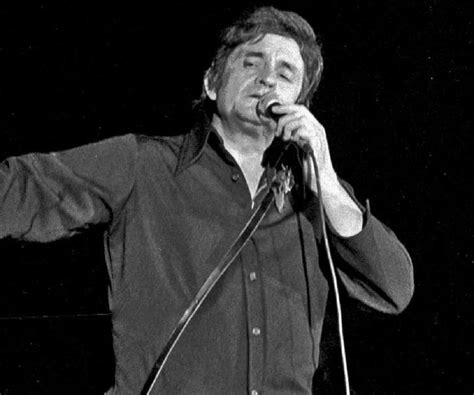 johnny cash biography facts childhood family life achievements