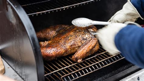 What S The Best Way To Cook Turkeys Outdoors Cnet