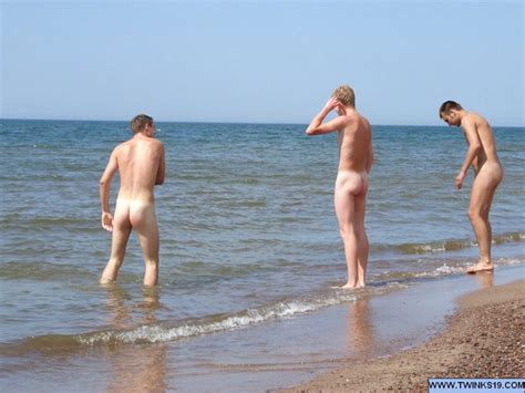 three hunky gays making fun by running and fucking nakedly on beach porn tv