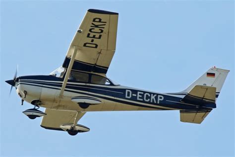 aviation photographs of registration d eckp abpic