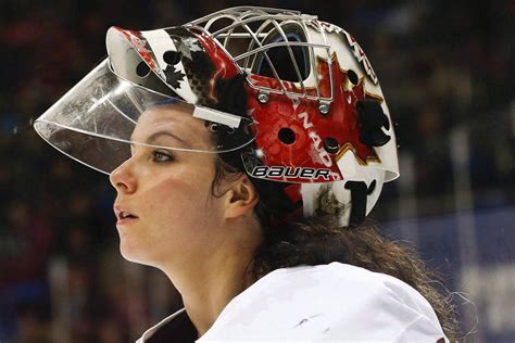 Shannon Szabados Returns To Canadian Women’s Hockey Team The Globe