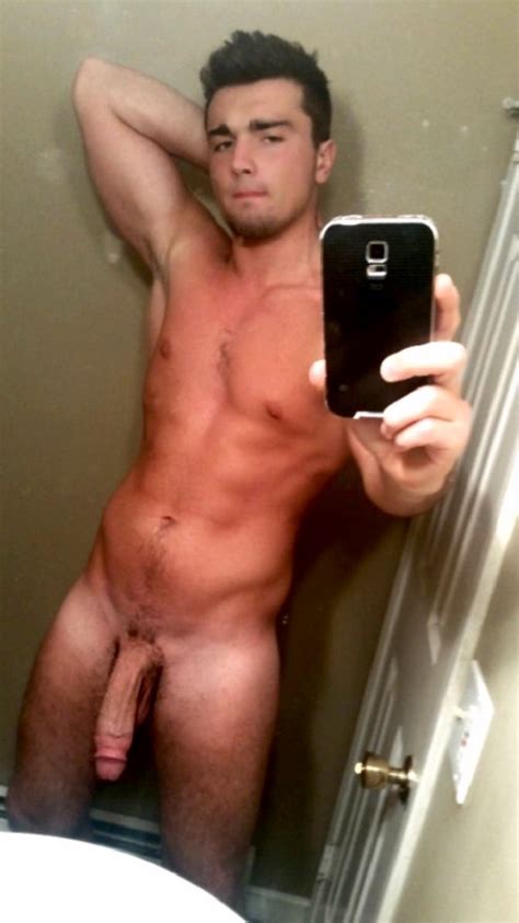 Nude Good Looking Hunk With A Big Cock Nude Selfie Men